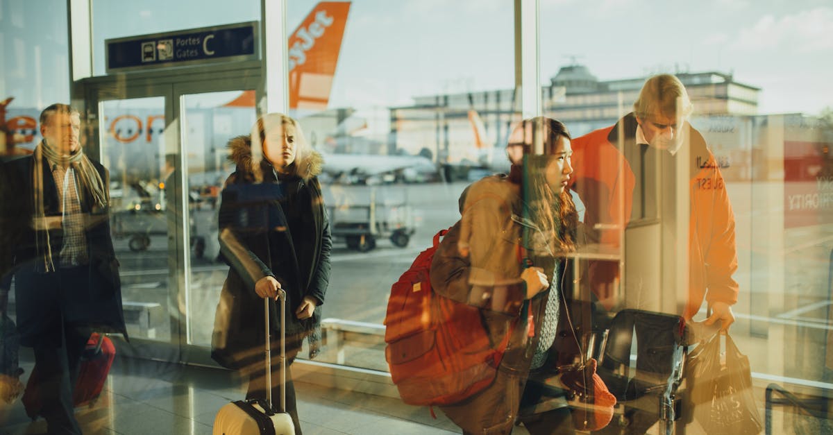 Melbourne Airport to city hero — arrivals area