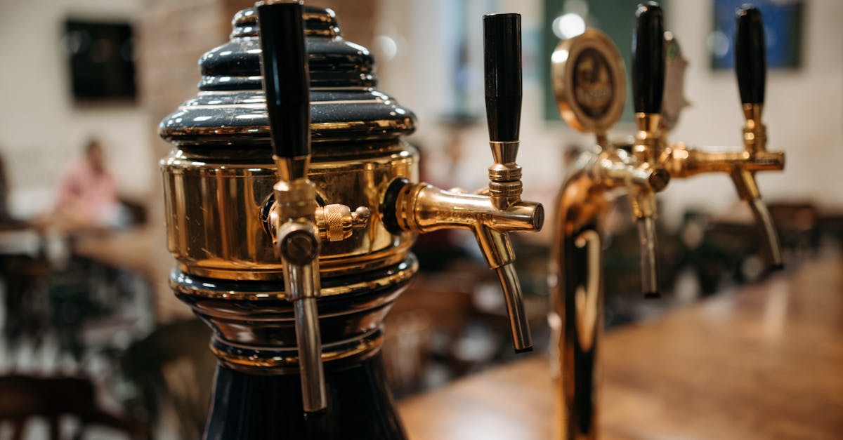Happy hour in Melbourne — cheap pub drinks