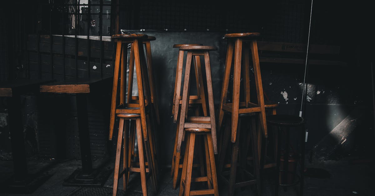 Laneway bar in Melbourne — hidden speakeasy